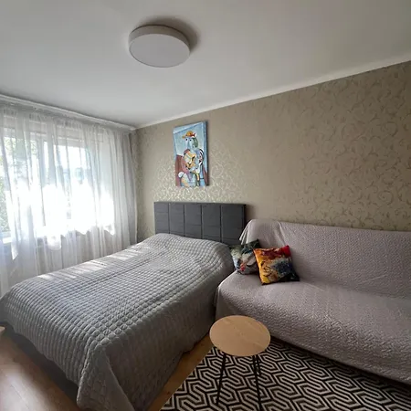 Lina With Balcony Apartment *