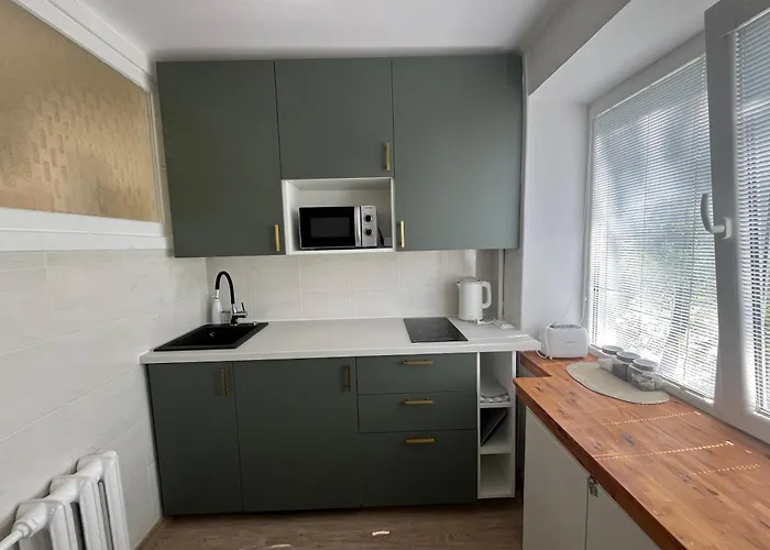 Lina With Balcony شقة *